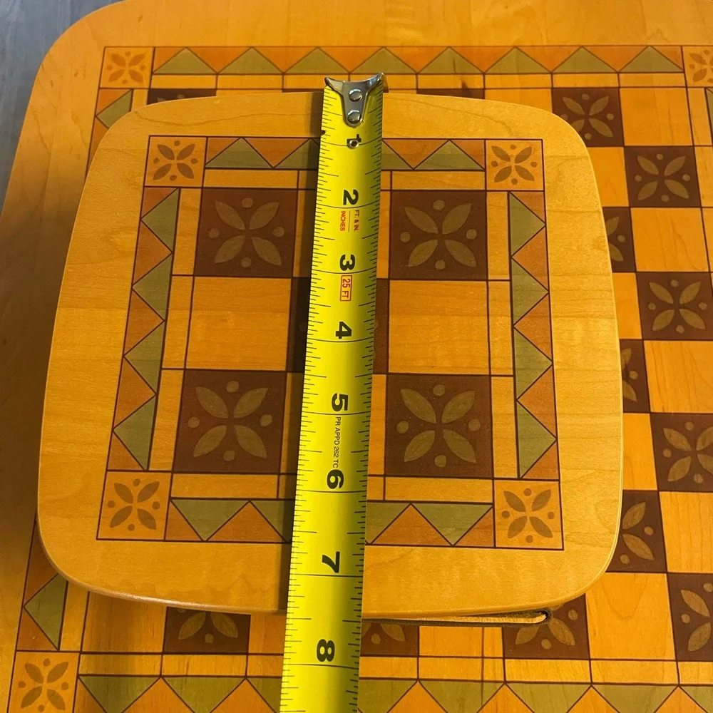 Longaberger Large checkerboard basket & Small tic tac toe basket w/ game pieces - Picture 14 of 16